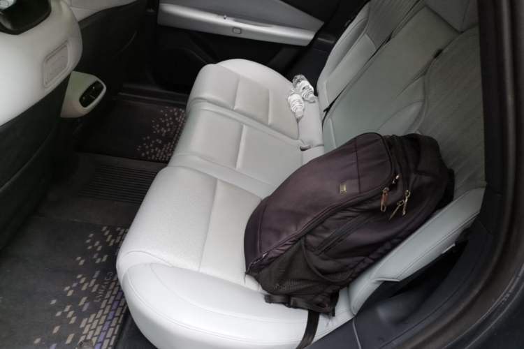 Used Lynk & Co Z10 2025 95 kWh 702 km All-Wheel Drive Intelligent Driving Ultra Left Rear Seat
