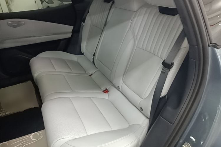 Used Lynk & Co Z10 2025 95 kWh 702 km All-Wheel Drive Intelligent Driving Ultra Left Rear Seat