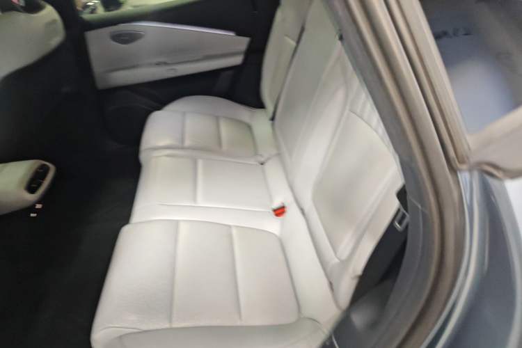 Used Lynk & Co Z10 2025 95 kWh 702 km All-Wheel Drive Intelligent Driving Ultra Left Rear Seat