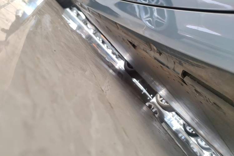 Used Lynk & Co Z10 2025 95 kWh 702 km All-Wheel Drive Intelligent Driving Ultra Left Side Sill