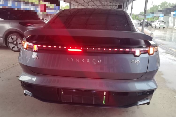 Used Lynk & Co Z10 2025 95 kWh 702 km All-Wheel Drive Intelligent Driving Ultra Rear