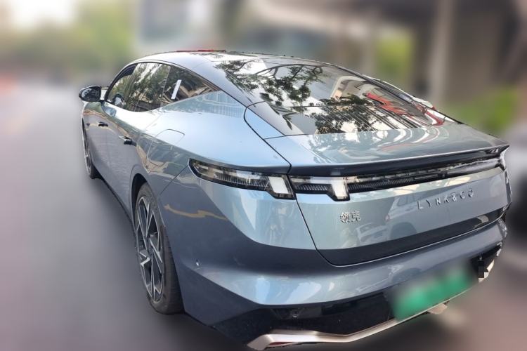Used Lynk & Co Z10 2025 95 kWh 806 km Range Rear-Wheel Drive Advanced Driver-Assistance System Max Rear Left 45 Deg