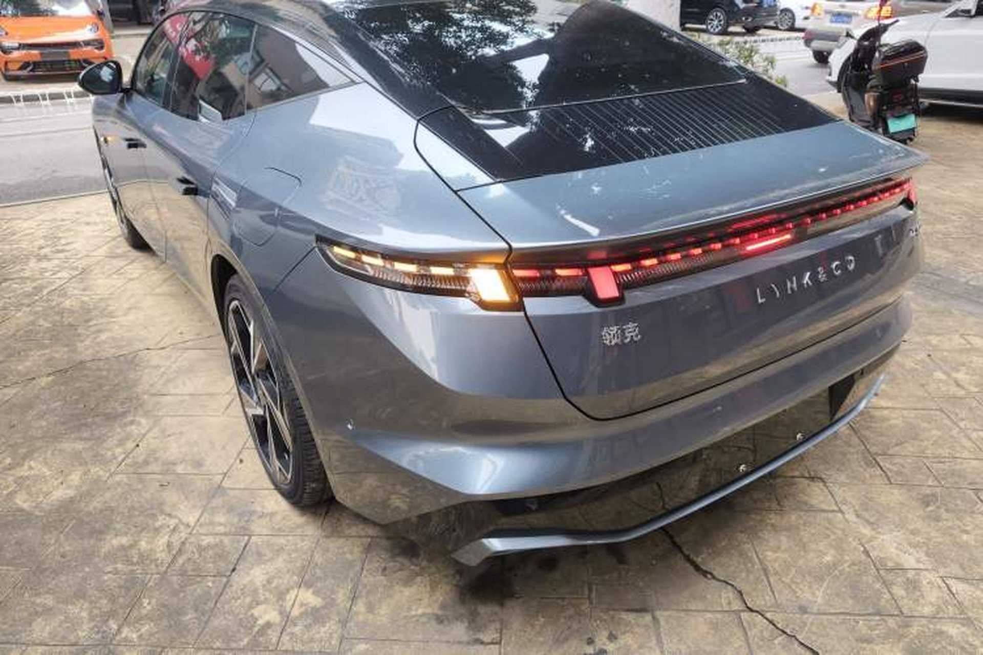 Used Lynk & Co Z10 2025 95 kWh 702 km All-Wheel Drive Intelligent Driving Ultra Rear Left 45 Deg
