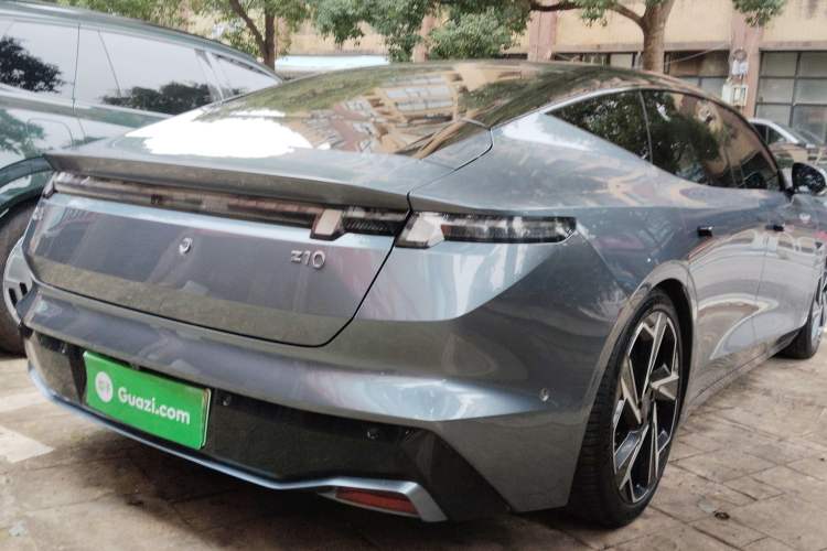 Used Lynk & Co Z10 2025 95 kWh 702 km All-Wheel Drive Intelligent Driving Ultra Rear Right 45 Deg