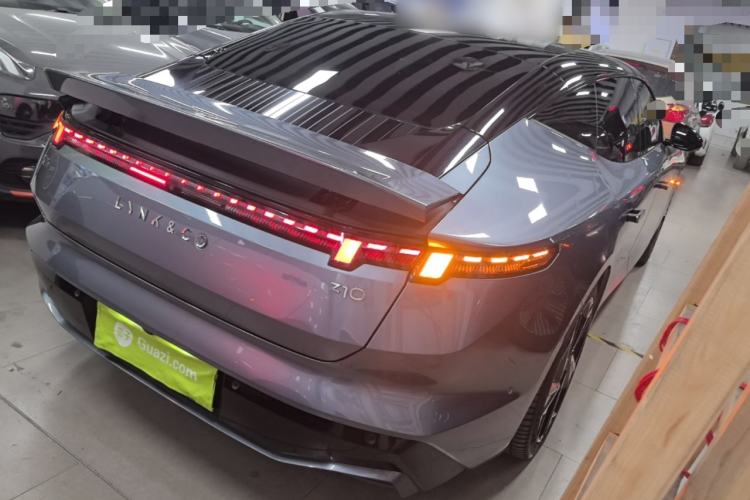 Used Lynk & Co Z10 2025 95 kWh 702 km All-Wheel Drive Intelligent Driving Ultra Rear Right 45 Deg