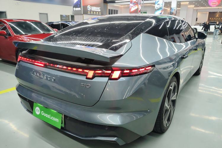 Used Lynk & Co Z10 2025 95 kWh 702 km All-Wheel Drive Intelligent Driving Ultra Rear Right 45 Deg