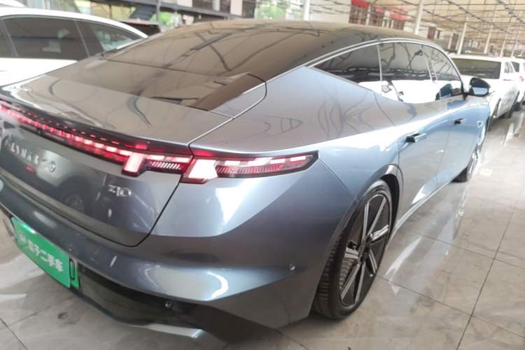 Used Lynk & Co Z10 2025 95 kWh 702 km All-Wheel Drive Intelligent Driving Ultra Rear Right 45 Deg