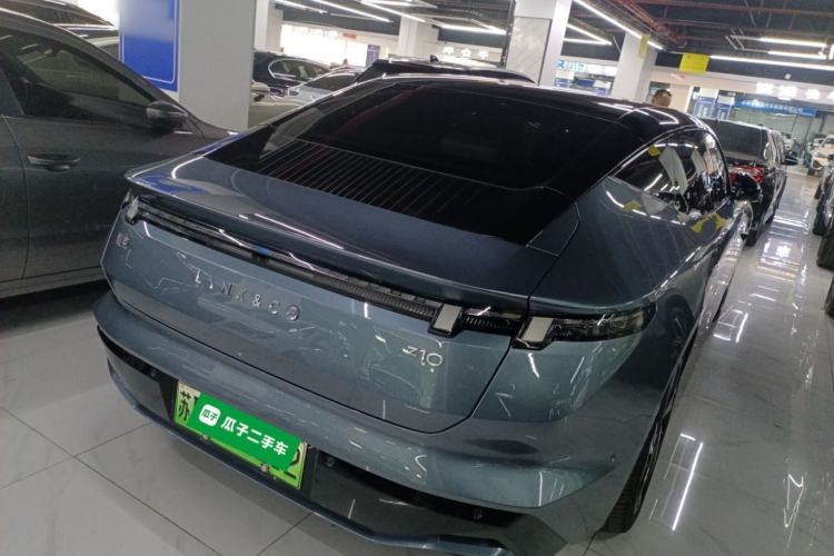 Used Lynk & Co Z10 2025 95 kWh 702 km All-Wheel Drive Intelligent Driving Ultra Rear Right 45 Deg