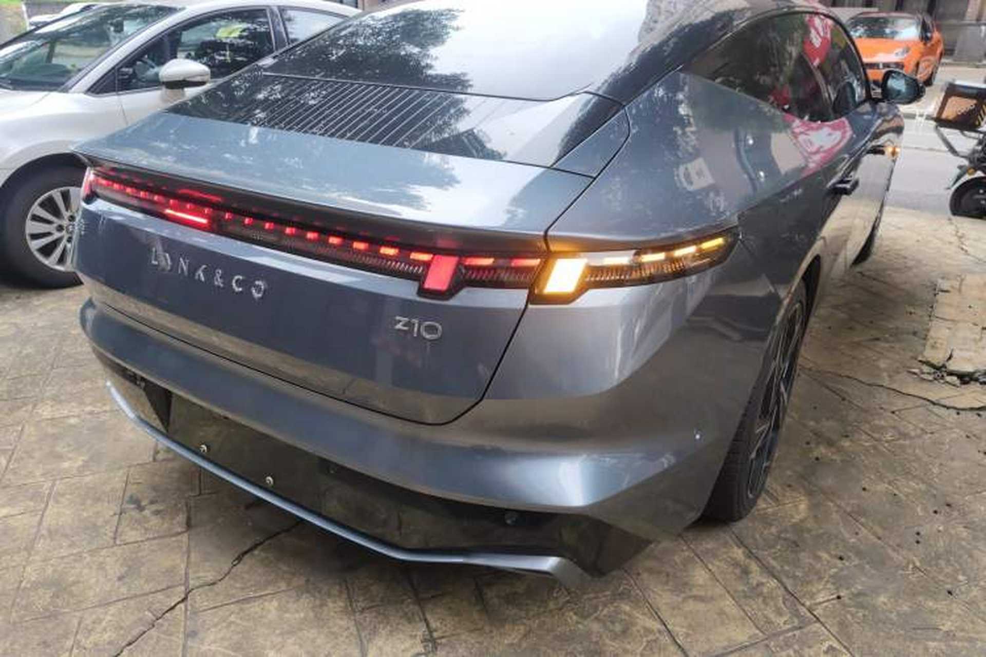 Used Lynk & Co Z10 2025 95 kWh 702 km All-Wheel Drive Intelligent Driving Ultra Rear Right 45 Deg