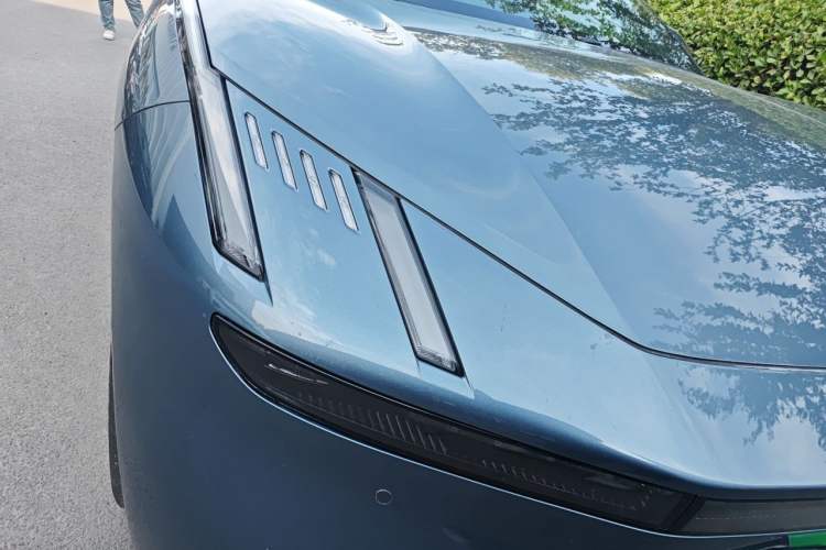 Used Lynk & Co Z10 2025 95 kWh 702 km All-Wheel Drive Intelligent Driving Ultra Right Front Headlight
