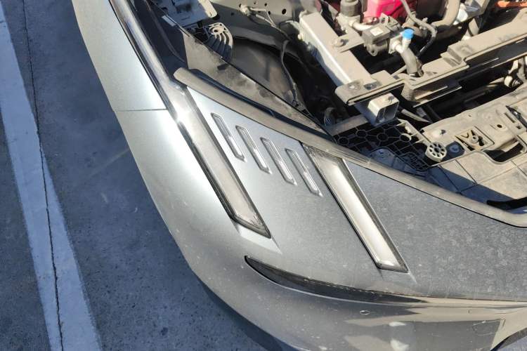 Used Lynk & Co Z10 2025 95 kWh 702 km All-Wheel Drive Intelligent Driving Ultra Right Front Headlight