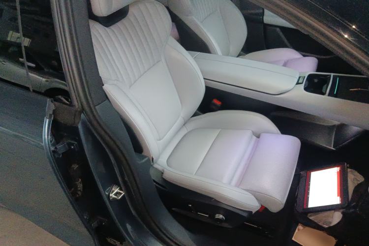 Used Lynk & Co Z10 2025 95 kWh 702 km All-Wheel Drive Intelligent Driving Ultra Right Front Seat