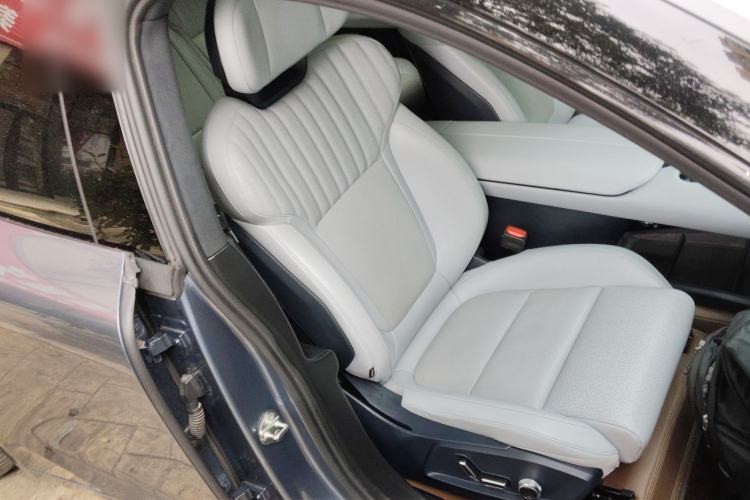Used Lynk & Co Z10 2025 95 kWh 702 km All-Wheel Drive Intelligent Driving Ultra Right Front Seat