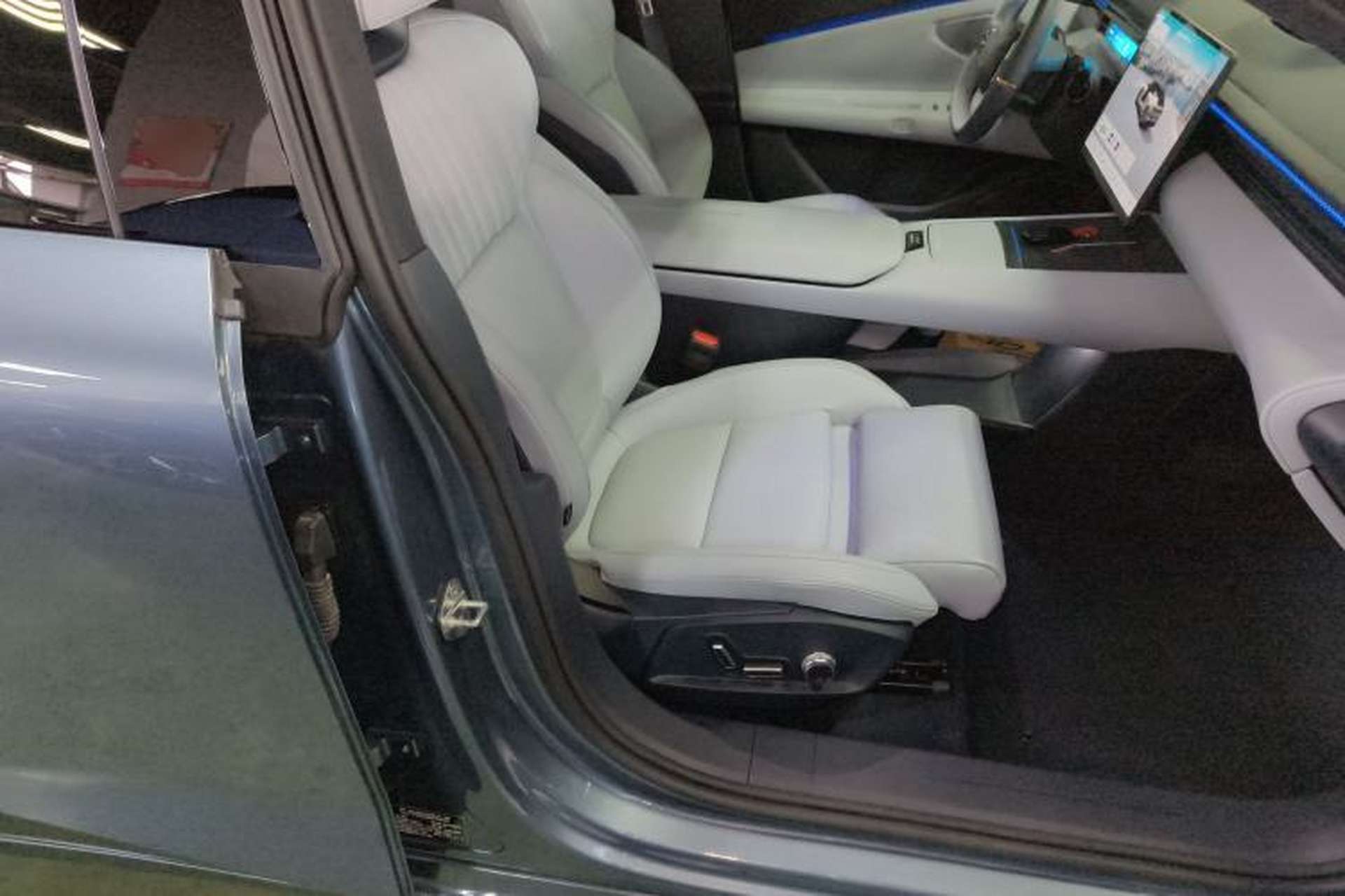 Used Lynk & Co Z10 2025 95 kWh 702 km All-Wheel Drive Intelligent Driving Ultra Right Front Seat