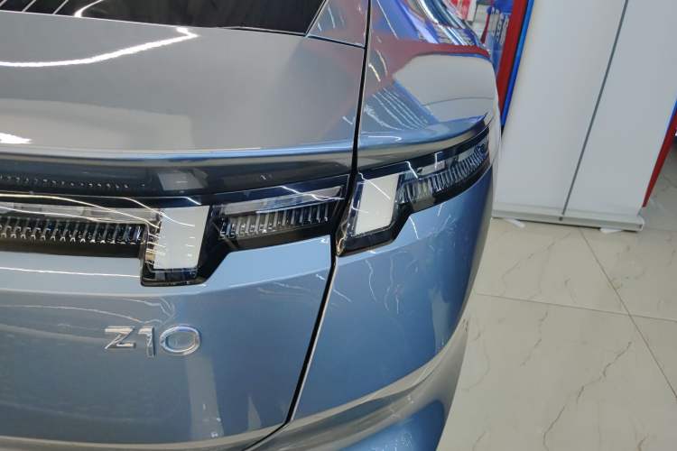 Used Lynk & Co Z10 2025 95 kWh 702 km All-Wheel Drive Intelligent Driving Ultra Right Rear Taillight