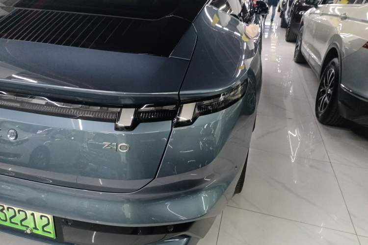 Used Lynk & Co Z10 2025 95 kWh 702 km All-Wheel Drive Intelligent Driving Ultra Right Rear Taillight