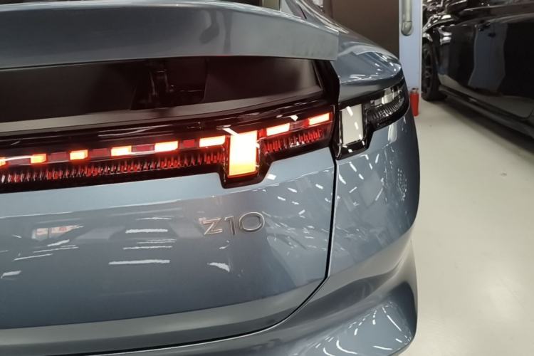 Used Lynk & Co Z10 2025 95 kWh 702 km All-Wheel Drive Intelligent Driving Ultra Right Rear Taillight