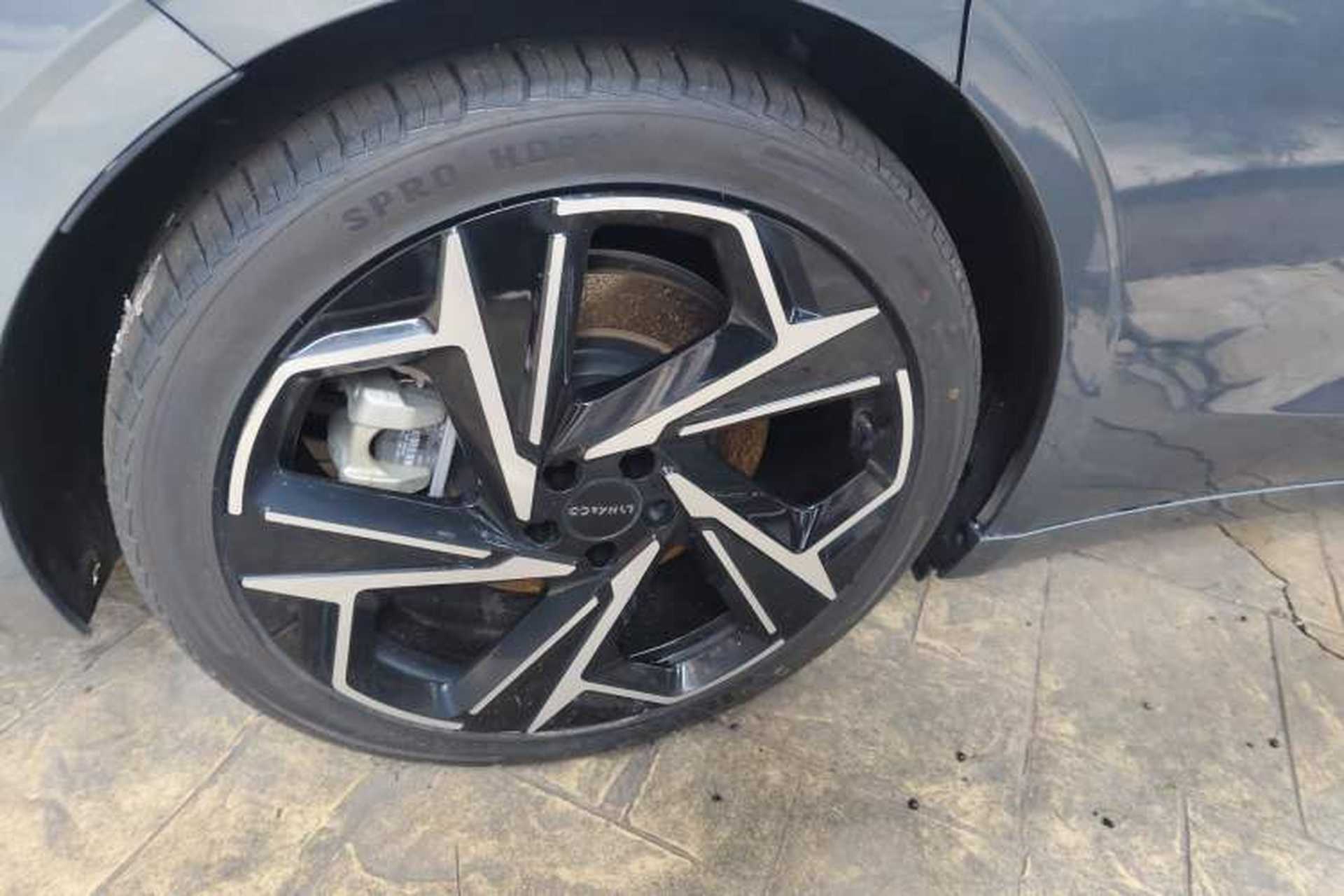 Used Lynk & Co Z10 2025 95 kWh 702 km All-Wheel Drive Intelligent Driving Ultra Right Rear Wheel Hub