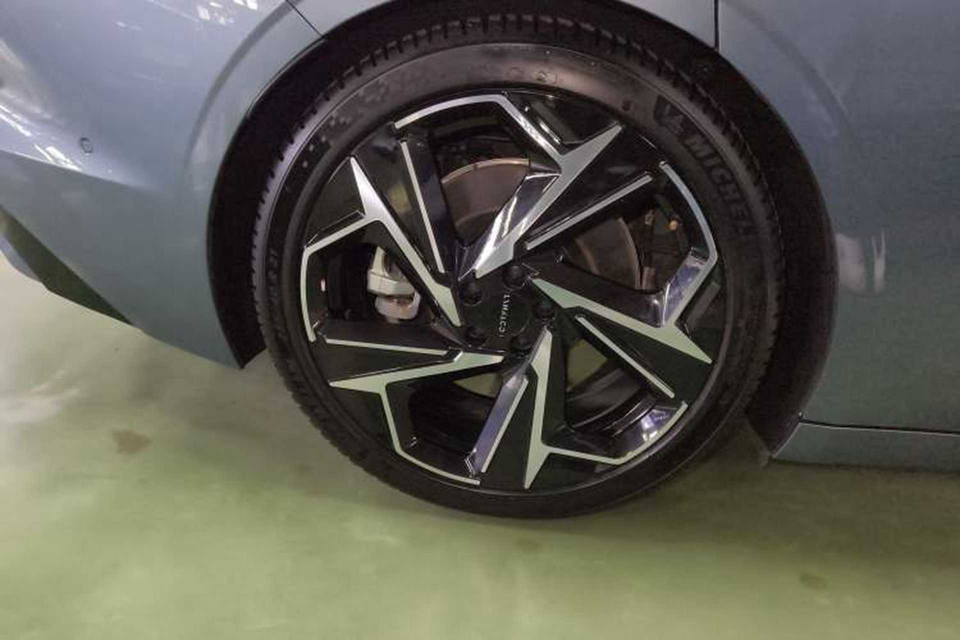 Used Lynk & Co Z10 2025 95 kWh 702 km All-Wheel Drive Intelligent Driving Ultra Right Rear Wheel Hub