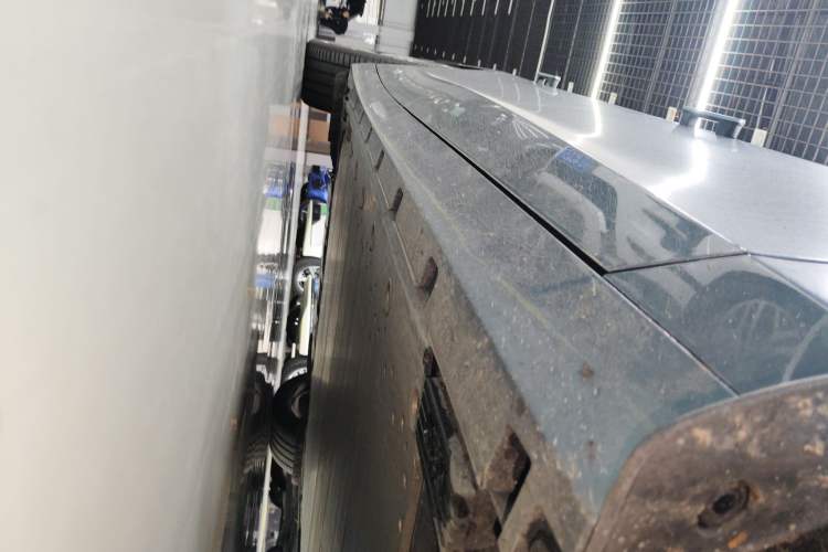 Used Lynk & Co Z10 2025 95 kWh 702 km All-Wheel Drive Intelligent Driving Ultra Right Side Sill