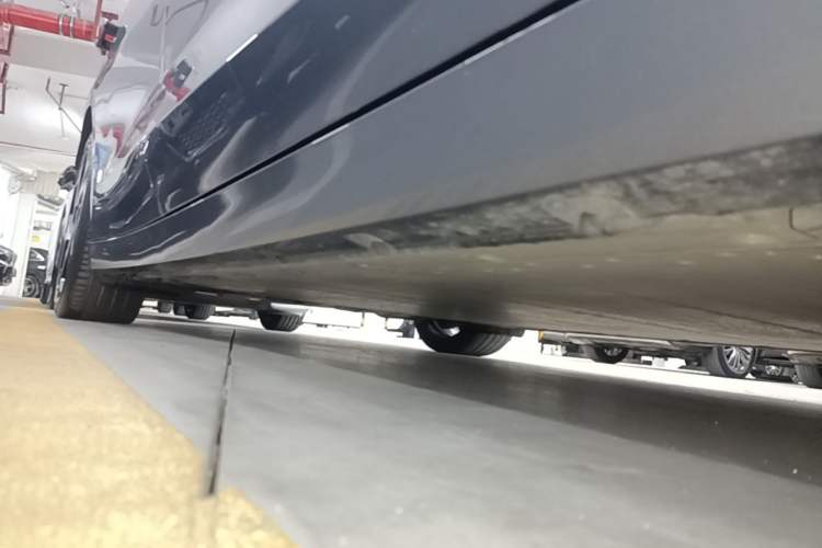 Used Lynk & Co Z10 2025 95 kWh 702 km All-Wheel Drive Intelligent Driving Ultra Right Side Sill