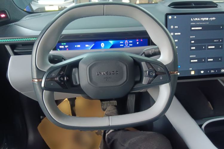 Used Lynk & Co Z10 2025 95 kWh 702 km All-Wheel Drive Intelligent Driving Ultra Steering Wheel