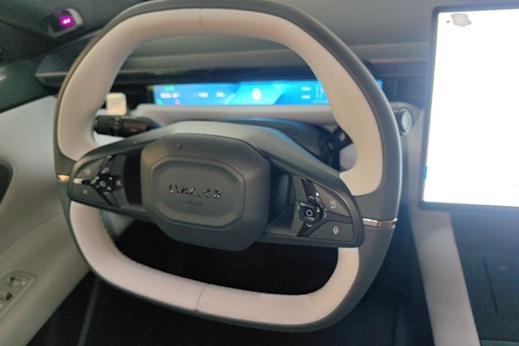 Used Lynk & Co Z10 2025 95 kWh 702 km All-Wheel Drive Intelligent Driving Ultra Steering Wheel
