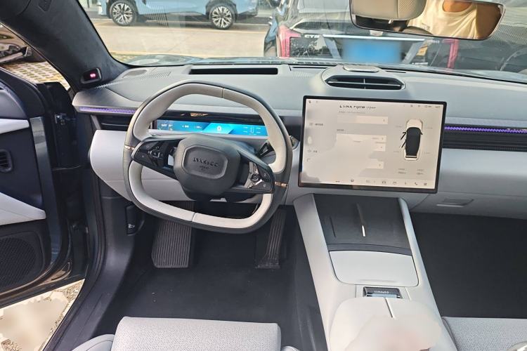 Used Lynk & Co Z10 2025 95 kWh 702 km All-Wheel Drive Intelligent Driving Ultra Steering Wheel