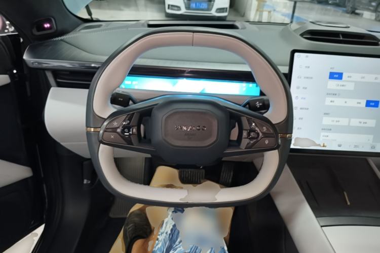 Used Lynk & Co Z10 2025 95 kWh 702 km All-Wheel Drive Intelligent Driving Ultra Steering Wheel
