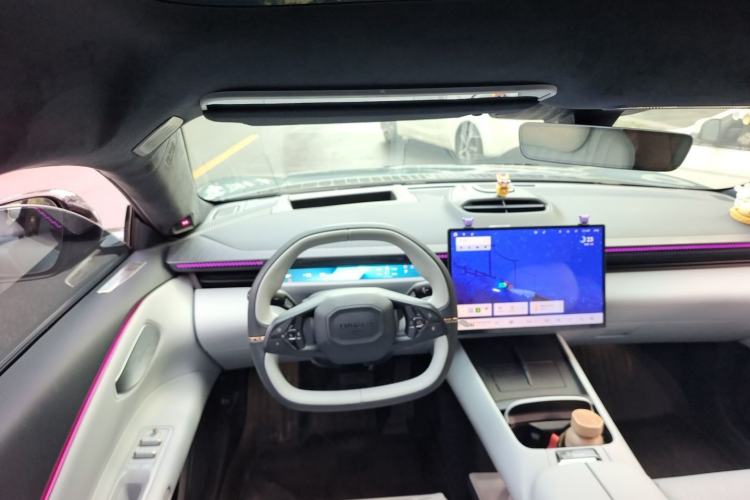 Used Lynk & Co Z10 2025 95 kWh 806 km Range Rear-Wheel Drive Advanced Driver-Assistance System Max Steering Wheel