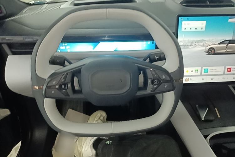 Used Lynk & Co Z10 2025 95 kWh 702 km All-Wheel Drive Intelligent Driving Ultra Steering Wheel