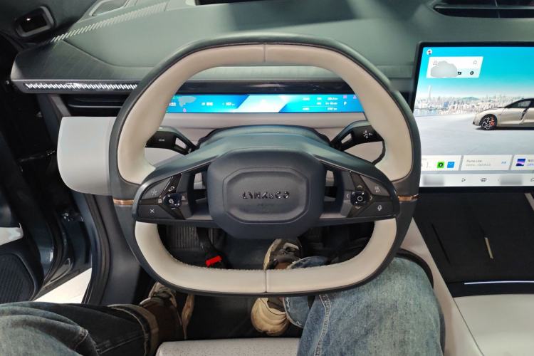 Used Lynk & Co Z10 2025 95 kWh 702 km All-Wheel Drive Intelligent Driving Ultra Steering Wheel