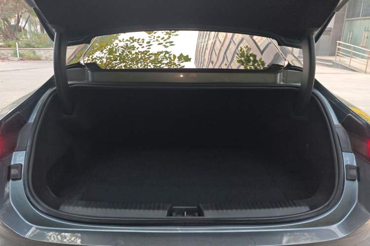 Used Lynk & Co Z10 2025 95 kWh 702 km All-Wheel Drive Intelligent Driving Ultra Trunk