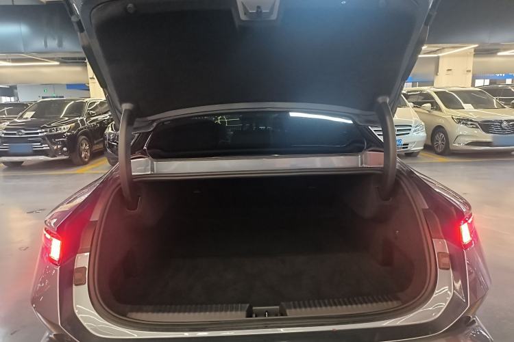Used Lynk & Co Z10 2025 95 kWh 702 km All-Wheel Drive Intelligent Driving Ultra Trunk