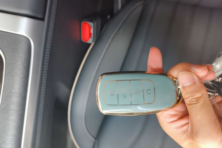 Used Lynk & Co Z10 2025 95 kWh 702 km All-Wheel Drive Intelligent Driving Ultra Vehicle Key