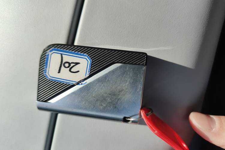 Used Lynk & Co Z10 2025 95 kWh 702 km All-Wheel Drive Intelligent Driving Ultra Vehicle Key
