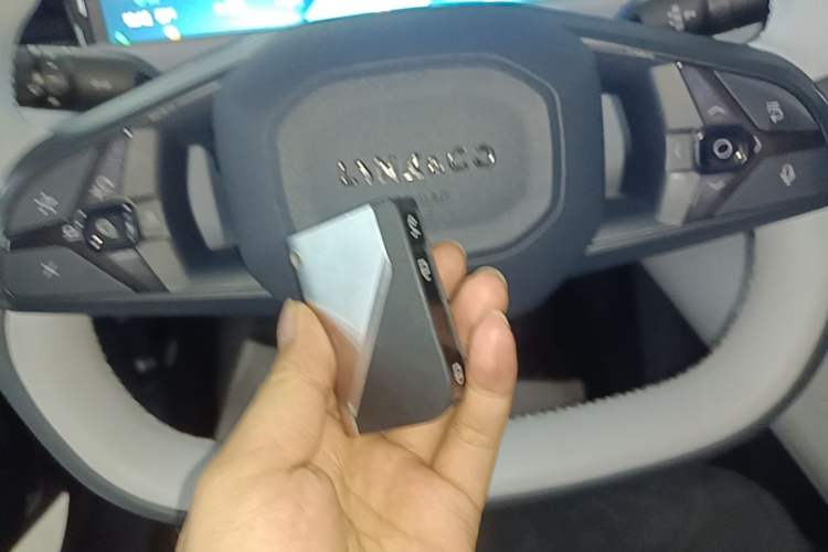 Used Lynk & Co Z10 2025 95 kWh 702 km All-Wheel Drive Intelligent Driving Ultra Vehicle Key