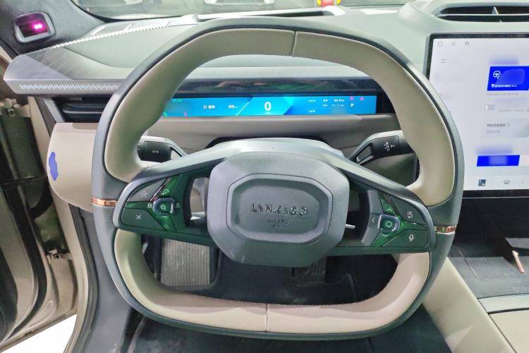 Used Lynk & Co Z10 2025 95 kWh 702 km All-Wheel Drive Intelligent Driving Ultra Steering Wheel