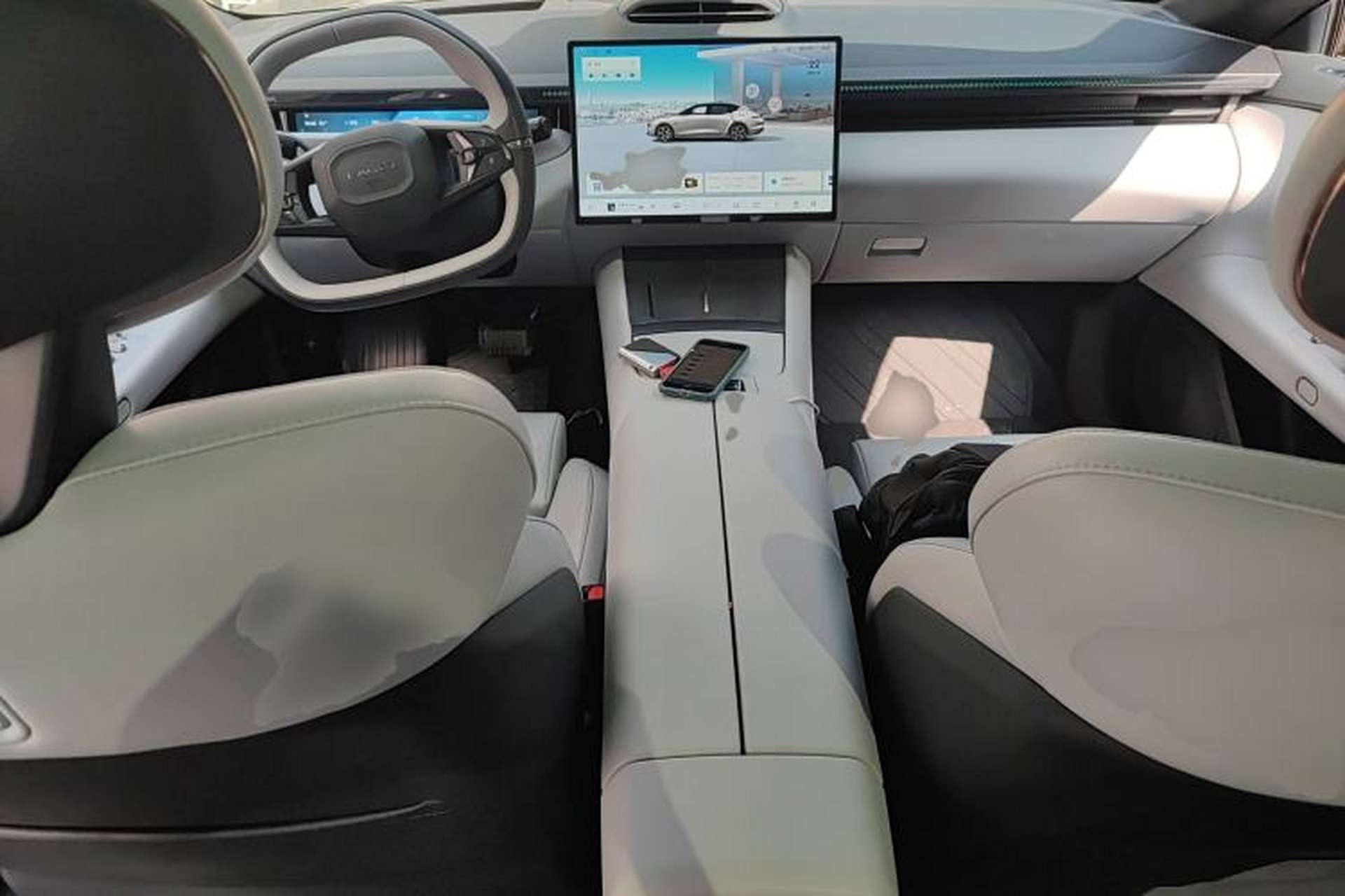 Used Lynk & Co Z10 2025 95 kWh 702 km All-Wheel Drive Intelligent Driving Ultra Center Console