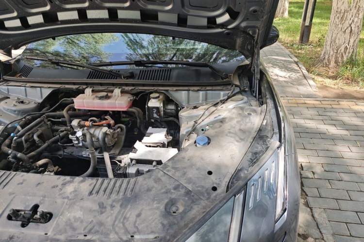 Used Lynk & Co Z10 2025 95 kWh 766 km Range Rear-Wheel Drive Max Engine Bay Left