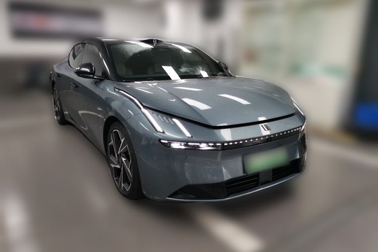 Used Lynk & Co Z10 2025 95 kWh 702 km All-Wheel Drive Intelligent Driving Ultra Front Right 45 Deg