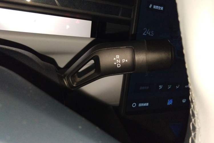 Used Lynk & Co Z10 2025 95 kWh 702 km All-Wheel Drive Intelligent Driving Ultra Gear Lever