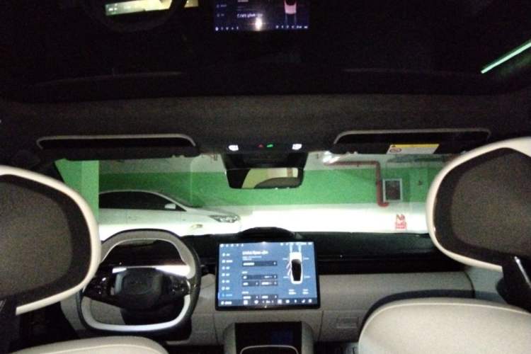 Used Lynk & Co Z10 2025 95 kWh 702 km All-Wheel Drive Intelligent Driving Ultra Headliner