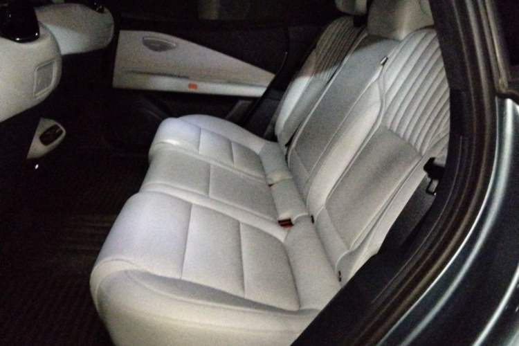 Used Lynk & Co Z10 2025 95 kWh 702 km All-Wheel Drive Intelligent Driving Ultra Left Rear Seat