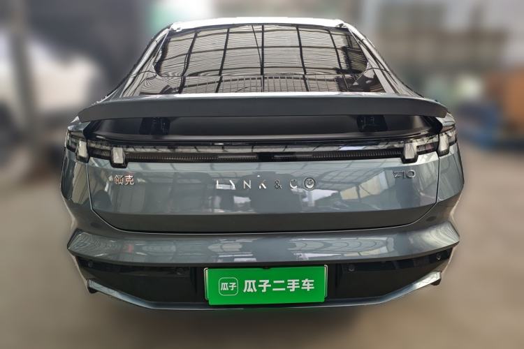 Used Lynk & Co Z10 2025 95 kWh 766 km Range Rear-Wheel Drive Max Rear