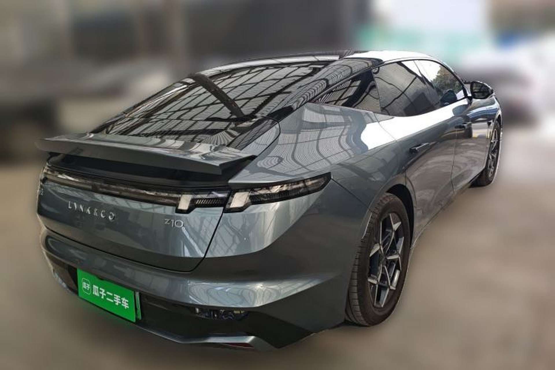 Used Lynk & Co Z10 2025 95 kWh 766 km Range Rear-Wheel Drive Max Rear Right 45 Deg