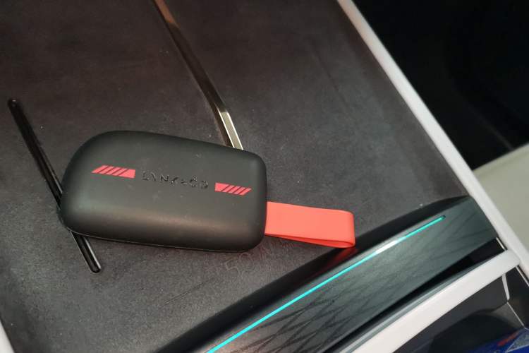 Used Lynk & Co Z10 2025 95 kWh 702 km All-Wheel Drive Intelligent Driving Ultra Vehicle Key