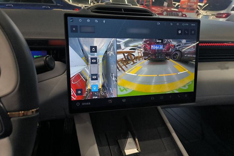Used Lynk & Co Z10 2025 95 kWh 702 km All-Wheel Drive Intelligent Driving Ultra Audio And AC Panel