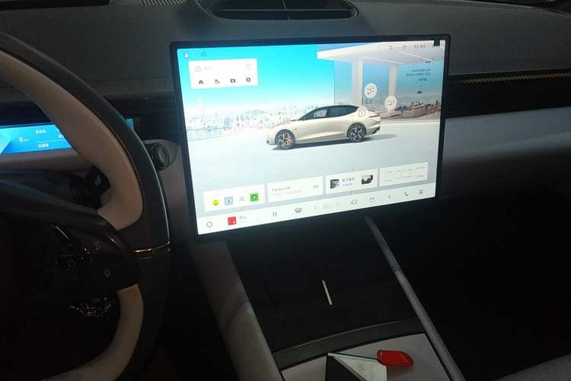 Used Lynk & Co Z10 2025 95 kWh 702 km All-Wheel Drive Intelligent Driving Ultra Audio And AC Panel