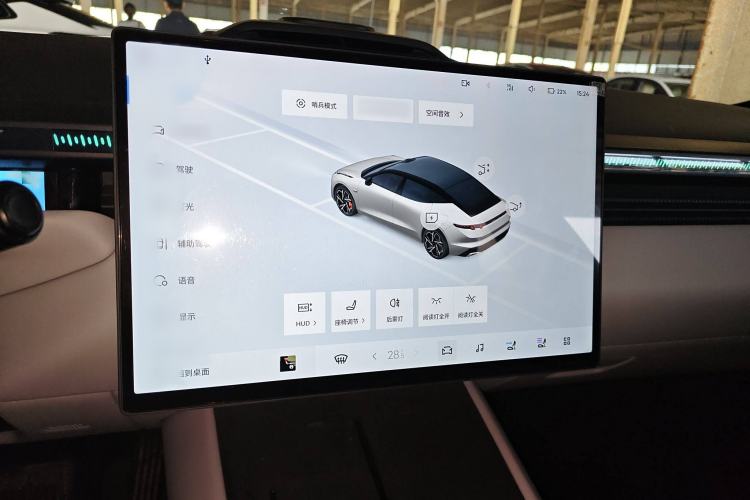 Used Lynk & Co Z10 2025 95 kWh 702 km All-Wheel Drive Intelligent Driving Ultra Audio And AC Panel